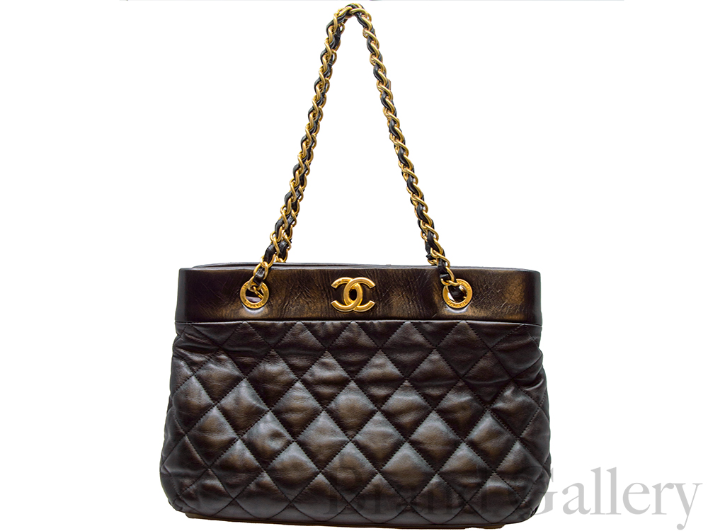 中古 Chanel シャネル チェーンショルダーバッグ マトラッセ ブラック ヴィンテージゴールド金具 レディース ブランドギャラリー東心斎橋店 Mozago Com