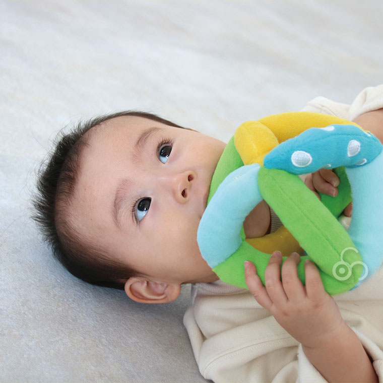 新生児 0ヵ月 布おもちゃ 布絵本 6ヵ月 12ヵ月 布のおもちゃ コロコロ コロリン 布おもちゃ 新生児 0ヵ月 ガラガラ おしゃぶり オルゴール 誕生日 出産祝い 赤ちゃん ベビー 布 ボール 知育玩具 Crunchusers Com