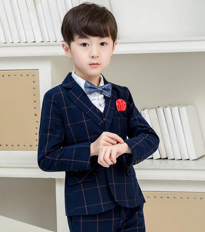 お気に入 子ども セットアップ キッズ服 ネイビー キッズスーツ 子供スーツ ジュニア 紳士服 子供服 男の子スーツ 赤ちゃん 3点セット  スーツセット 男の子服 ジャケット ズボン 蝶ネクタイ プレゼント おしゃれ 七五三 入学式 卒業式 90 100 110 120 130 140  150 160 170