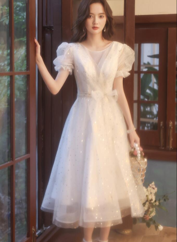 お嬢さん プリンセスライン 韓国風 お呼ばれドレス 宴会 結婚式 半袖 演出用 フェミニン ミモレ丈ワンピース着痩せ 司会 ブライズメイド ピアノ発表会 撮影 メッシュ Vネック 花嫁の介添え人 プリンセス ウエディングドレス リボン パーティードレス 華やか 花嫁