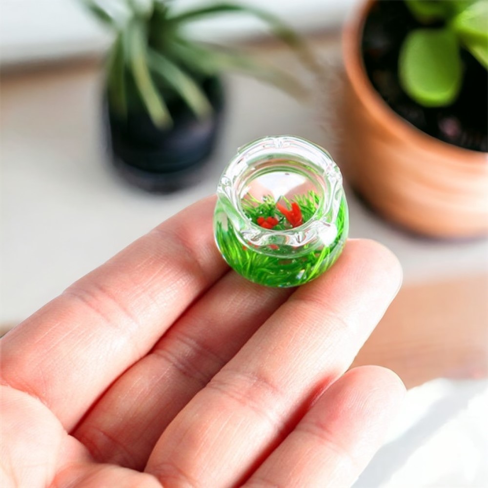 【873】金魚鉢／樹脂粘土／ミニチュア 粘土の金魚の水槽 小さいサイズも作りました☆ 日の当たる場所で撮っ