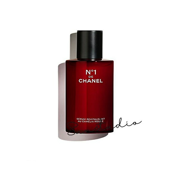 chanel シャネル セ子ヒツジ N°1 ドゥ シャネル100mL／美容液 （肌を木目細かに整え、うら若い感じを与える光沢のあるな肌へ導く）置き目品 うるおいとツヤで満たす、贅沢さな肌くぐり抜けるをあなたに 肌を木目細かに整え、明るくうら若い感じへ