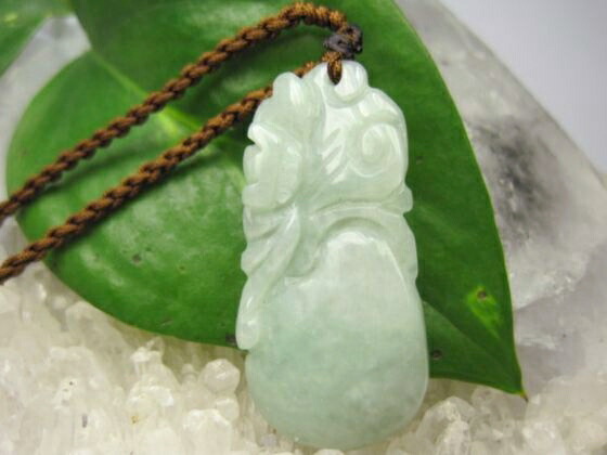 楽天市場】【ペンダントトップ：コウモリ・如意】翡翠（ジェダイト