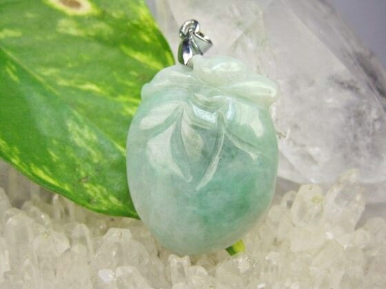 楽天市場】【ペンダントトップ：コウモリ・如意】翡翠（ジェダイト