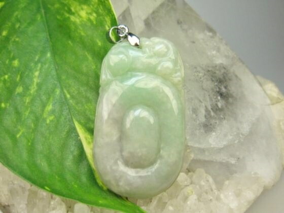 楽天市場】【ペンダントトップ：コウモリ・如意】翡翠（ジェダイト