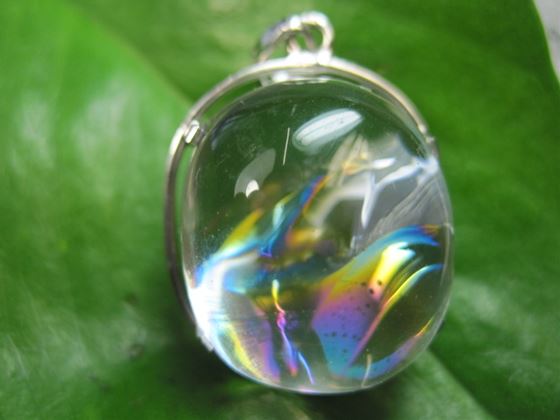 【ペンダントトップ】 レインボー水晶 15g