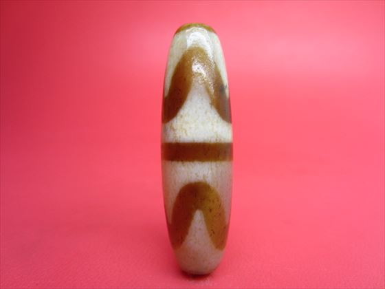 楽天市場】天珠 四線虎牙天珠 白 38×12mm ☆ 魔除け 起死回生