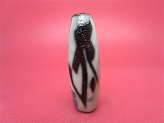 専用出品　梵字天珠 高級天珠 仏龍眼梵字 サク (午)