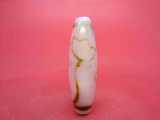 楽天市場】○A至純天珠【水蓮花白天珠(すいれんかしろてんじゅ)】縦約