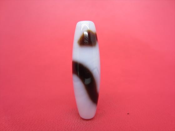 楽天市場】【チベット高級天珠】白蛇天珠・白【天然模様入り】【一点物