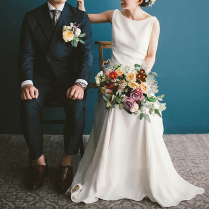 ウエディングドレス 結婚式ドレス ノースリーブ Vネック 結婚式ドレス トレーン Aライン 前撮り 後撮り 結婚式 ファスナー