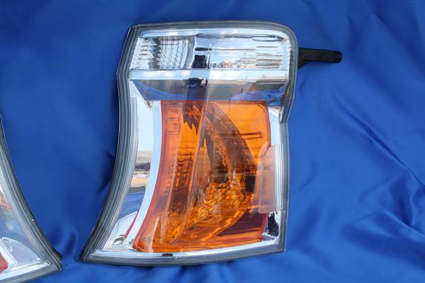 E25キャラバン後期コーナーレンズ