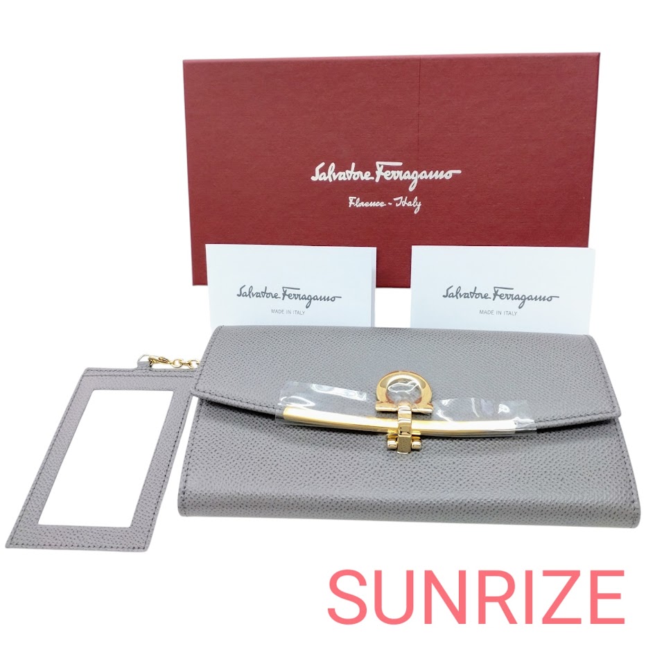 Salvatore Ferragamo サルバトーレフェラガモ ガンチーニ ゼムクリップ式クロージャー長紙入れ【K760】【中古】