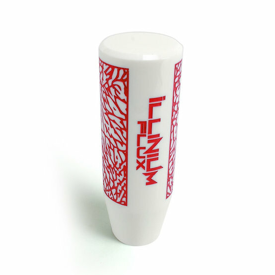 ILLINIUM FLUX　 Black Elephant Shift Knob　 ホワイト　レッド　エレファント イリニウムフレックス　シフトノブ　USDM 8x1.25 10x1.25 10x1.5 12x1.25 12x1.5 12x1.75