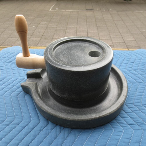 楽天市場】茶臼 ちゃうす 抹茶 石臼 （いしうす） ひき臼 （ひきうす