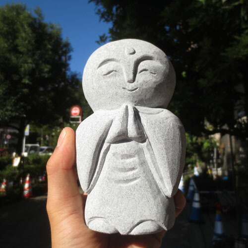 かわいい わらべじぞう 童 おじぞうさま かわいい 癒しのお地蔵さん 置物 地蔵菩薩 仏像 彫刻品 みかげ石 Gz54 送料無料 Timgroomarchitects Com