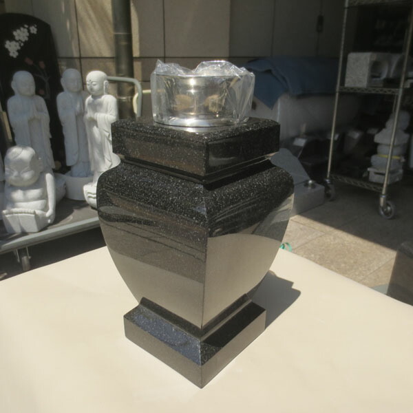 墓石 花立 花瓶 インド産黒御影石 ステンレス 花筒 ペット墓にも 工事不要 置くだけ みかげ石 1個 送料無料！ 19,350円