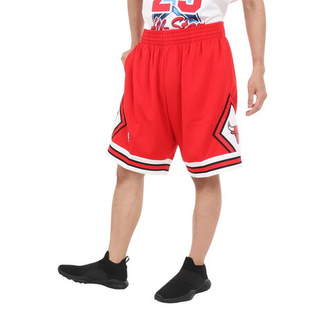 ミッチェルアンドネス（Mitchell&Ness）（メンズ）バスケットボールウェア ブルズ ロード スイングマン ショーツ 1997-98 SMSHGS18223-CBUSCR97.