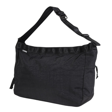クロム（CHROME）（メンズ、レディース）NEWSPAPER メッセンジャーバッグ JP197 BLACK CRINKLE