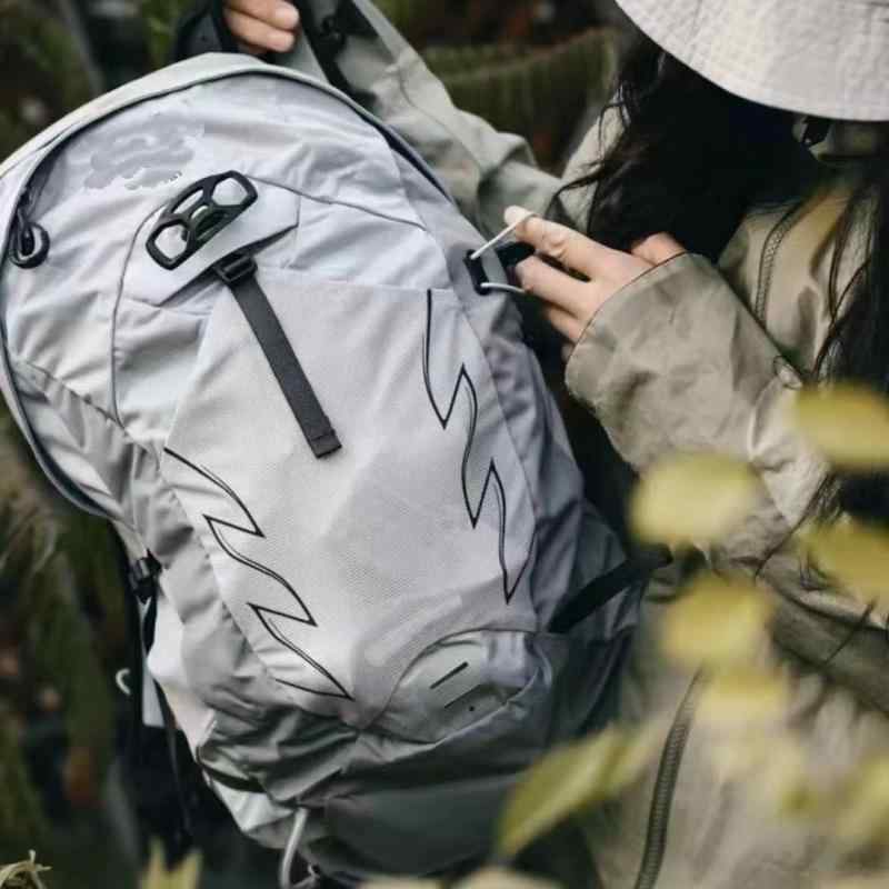 アウトドア リュック メンズ レディース 登山 防水 ナイロン 軽量 グレー ブラック パープル 容量 24L 20L 9L 徒歩 ハイキング 春|SUPERYOU