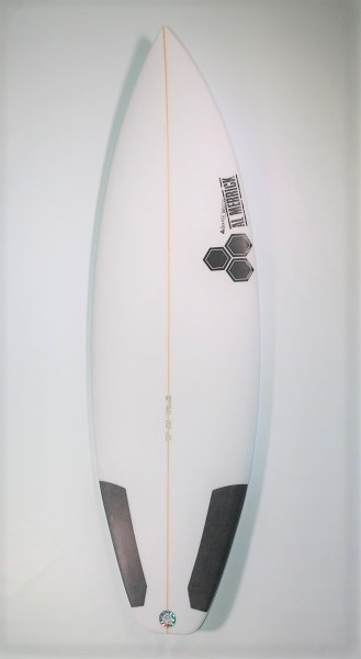 大人も着やすいシンプルファッション SOFTECH サーフボード 6'4