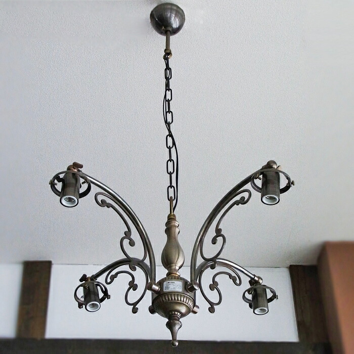 Antique Style Lightings4灯シャンデリヤ灯具（チェーン店）アンティーク色\u003cBR\u003e差しわたし60粍影法師用