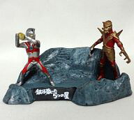 【中古】食玩 トレーディングフィギュア 5.銀河に散った5つの星(ウルトラマンA対エースキラー) 「ウルトラ怪獣戯画 ウルトラ兄弟激闘史I」｜ネットショップ駿河屋　店