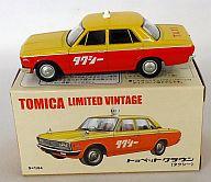 【中古】トミカ 1/64 LV-113 トヨペットクラウン タクシー (オレンジ×イエロー) 「トミカリミテッドヴィンテージ」 トミカショップオリジナル [246879]