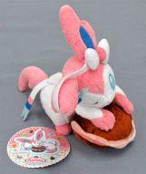 【中古】ぬいぐるみ ニンフィア ぬいぐるみ PokePalre 「衣嚢変わり種」 ポケモンセンター制限事項
