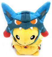 【中古】ぬいぐるみ メガルカリオのポンチョを着たピカチュウ ぬいぐるみ 「ポケットモンスター」 ポケモンセンター限定