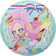 【中古】バッジ・ピンズ(キャラクター) キュアパルフェ 「映画 キラキラ☆プリキュアアラモード パリッと!想い出のミルフィーユ! レッツ・ラ・パーティ!缶バッジ」 劇場グッズ画像
