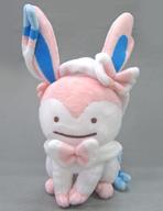 【中古】ぬいぐるみ ニンフィア へんしん!メタモン ぬいぐるみ 「衣嚢変わり種」 ポケモンセンター制限事項