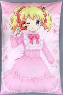 【中古】クッション・抱き枕・本体 アリス・カータレット 特大クッション バレンタインver. 「劇場版 きんいろモザイク Thank you!! バレンタインストア in THEキャラショップ」