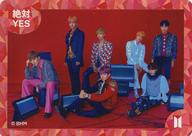 【中古】キャラカード [単品] BTS(防弾少年団) 絶対YESボーナスグループカード A(背景：赤) 「え!BTSマニアなんですか?」 同梱品画像