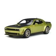 【中古】ミニカー 1/18 ダッジ チャレンジャー R/T スキャットパック ワイドボディ 50th アニバーサリー(ゴールド) [GTS411]