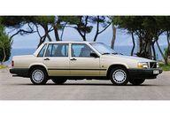 【新品】ミニカー 1/18 ボルボ 740 GL 1986(ゴールド) [155171700]