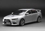 【中古】ミニカー 1/18 三菱 ランサー 系統発生 X(シルバーメタリック) [5821]