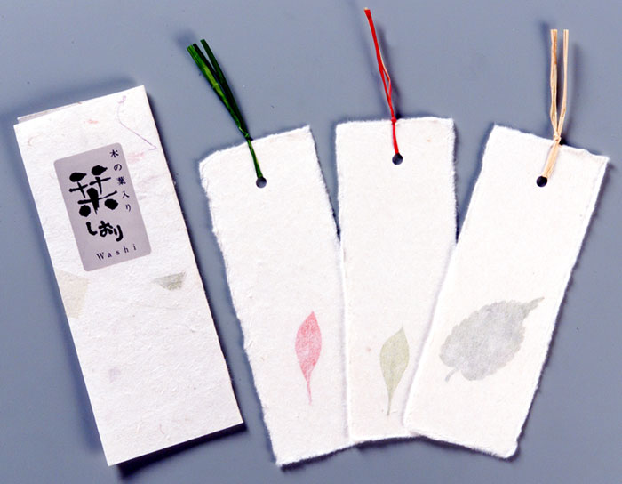 楽天市場】日本製 美濃和紙使用 高級、木の葉入りリバーシブル栞