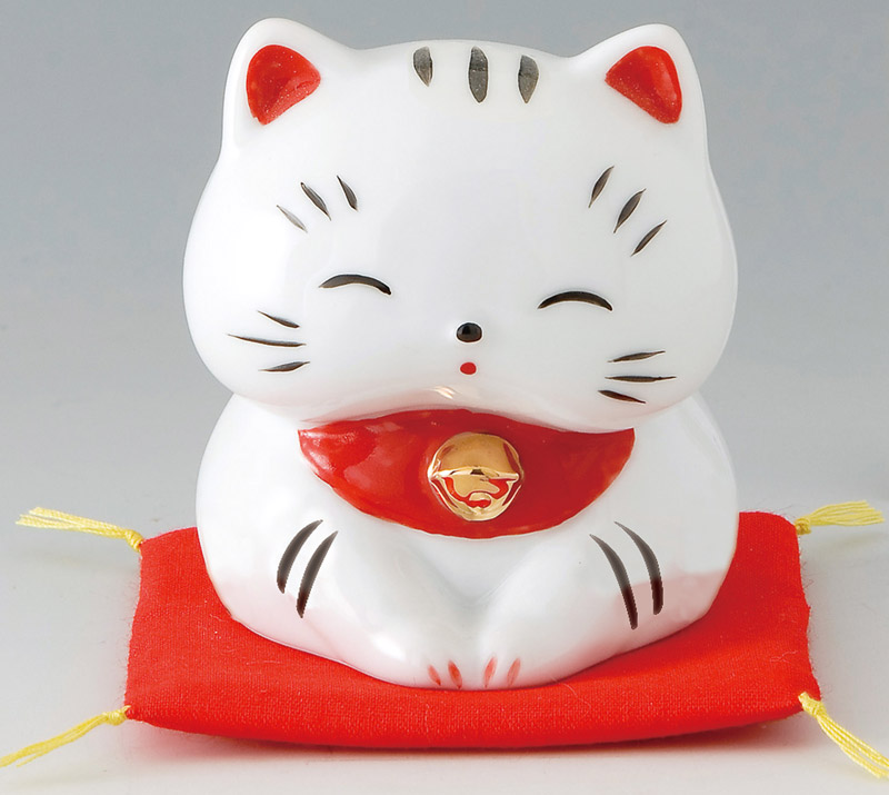 13号★大型★まねきねこ★福を招く招き猫★縁起物★座布団付き 13号☆大型☆まねきねこ☆福を招く招き猫☆縁起物☆座布団付き