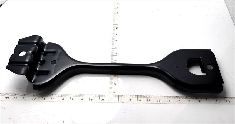 【新品・未開封・未使用】TRD製トヨタ86 バッテリークランプ【前・後期共通】 新品・未開封・未使用】TRD製トヨタ86 バッテリークランプ【前