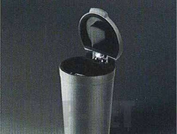 値下げ！日産　ニッサン　スカイライン 灰皿　黒　68800-AA005 日産 即納 灰皿 前期 スカイライン GT-R BNR34 ER34 68800-AA005