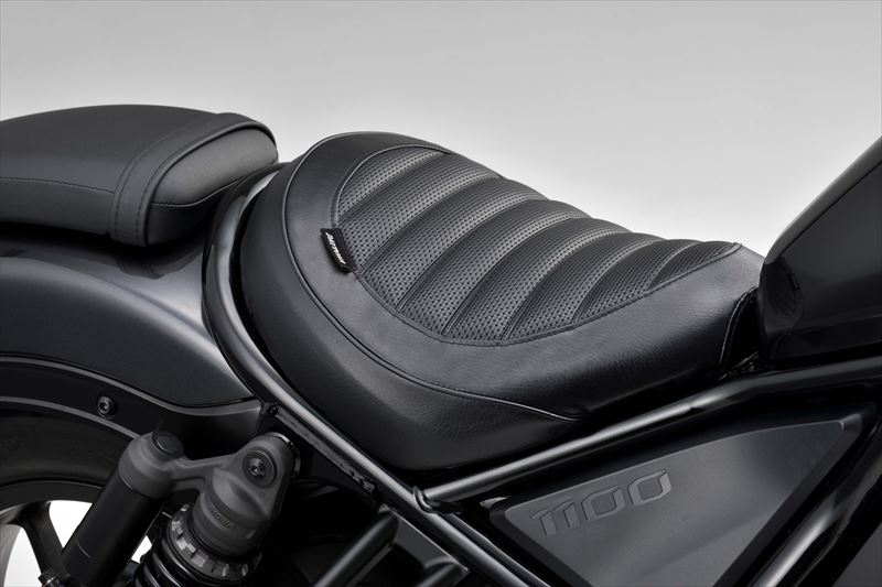 『Rebel 1100 T』 SC83 社外品 デイトナ シートカバーセット ロール(サイド部プレーン) (フロント) HONDA_2輪 パーツ 座席カバー 汚れ シート保護 オプション アクセサリー 用品