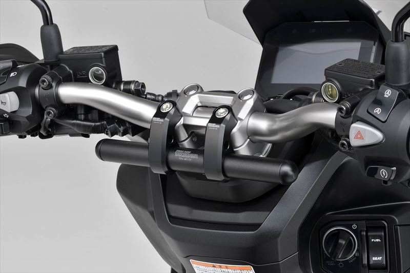 スペシャルパーツ武川 ハンドルガード シルバー ADV150 08-01-0147 スペシャルパーツ武川 ハンドルガード シルバー ADV150 08-01-0147