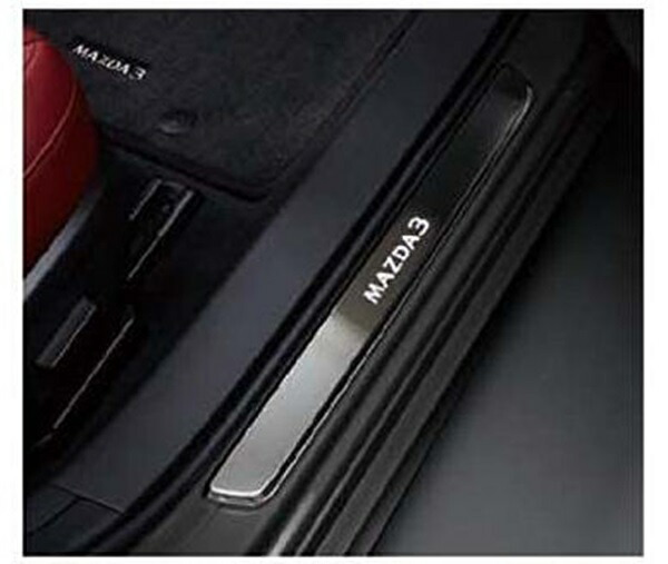 H*A様 【中古】mazda3 （マツダ3） スカッフプレート 海外純正品 サムライプロデュース マツダ3 サイドステップ外側