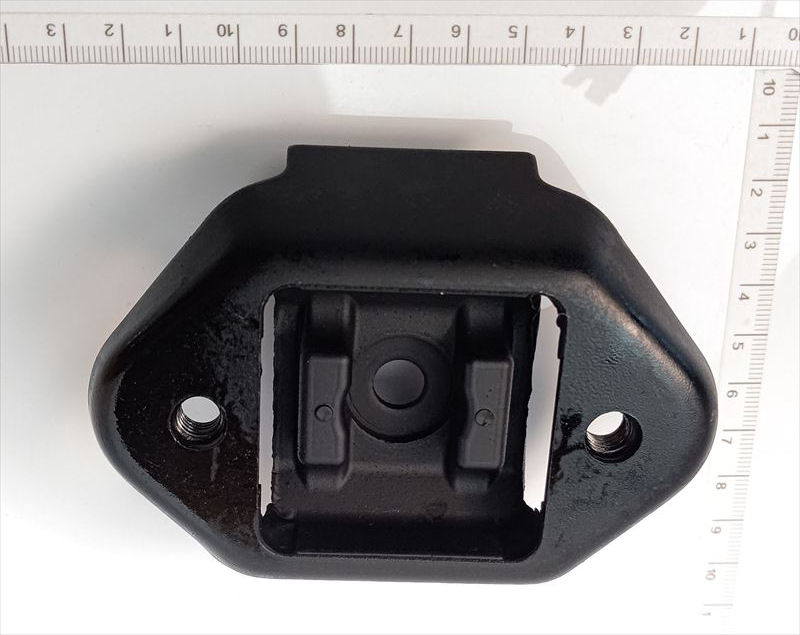 楽天市場】リアエンジンマウント 11710-80011 JA11V ジムニー スズキ