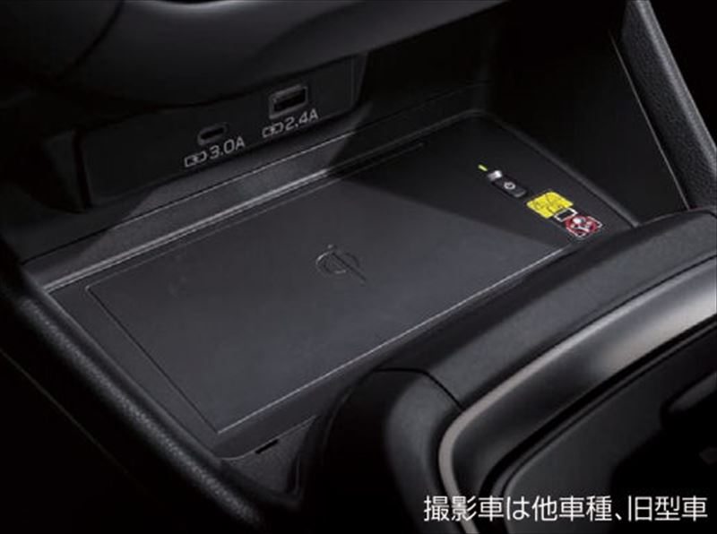 『インプレッサ』 純正 GU6 GU7 GUD GUE ワイヤレスチャージャ パーツ スバル純正部品 オプション アクセサリー 用品