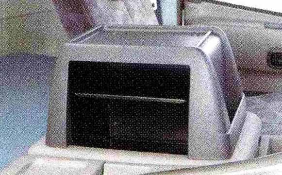 クオン パーツ ＯＡコンソール 日産ディーゼル純正部品 CD系～ オプション アクセサリー 用品 純正 コンソール 送料無料 77,345円