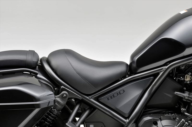 『Rebel 1100 T DCT』 SC83 社外品 キジマ フロントリーチシート ※ブラック HONDA_2輪 パーツ オプション アクセサリー 用品