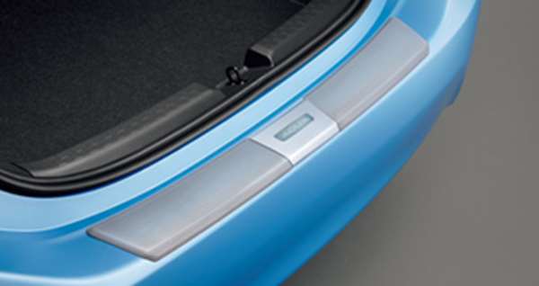 楽天市場】TOYOTA トヨタ 純正 リヤバンパーステップガード 08475