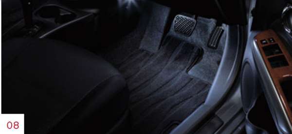 『ティーダラティオ』 純正 N17 フットウェルランプ（運転席・助手席足元照明：白色発光） パーツ 日産純正部品 TIIDA オプション アクセサリー 用品